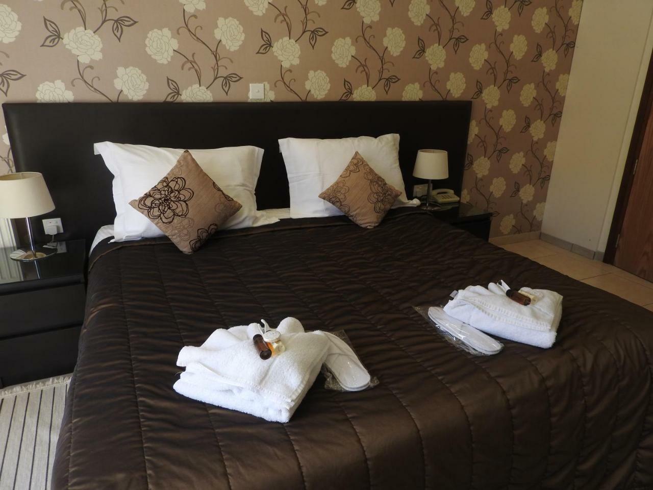 Hill View Hotel Apartments Pissoúri Eksteriør bilde